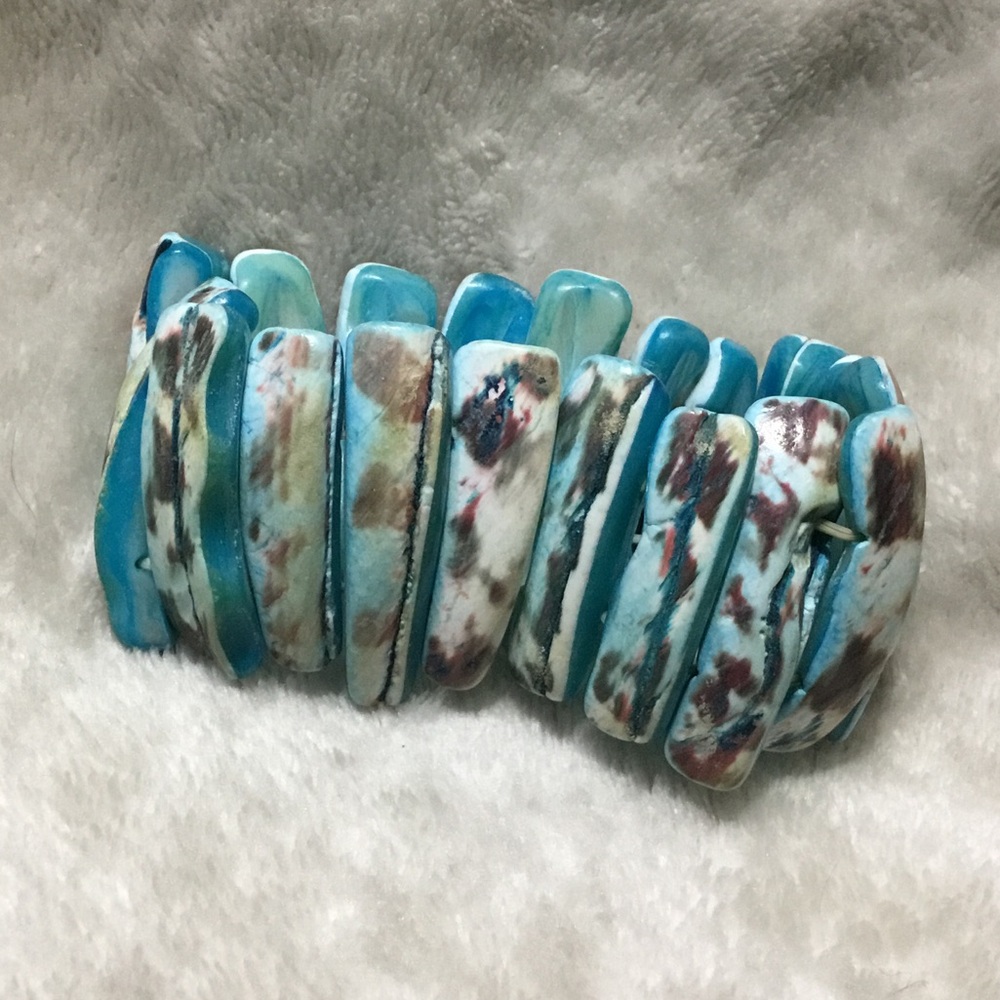 Turquoise Dyed Shell Stretch Cuff Bracelet